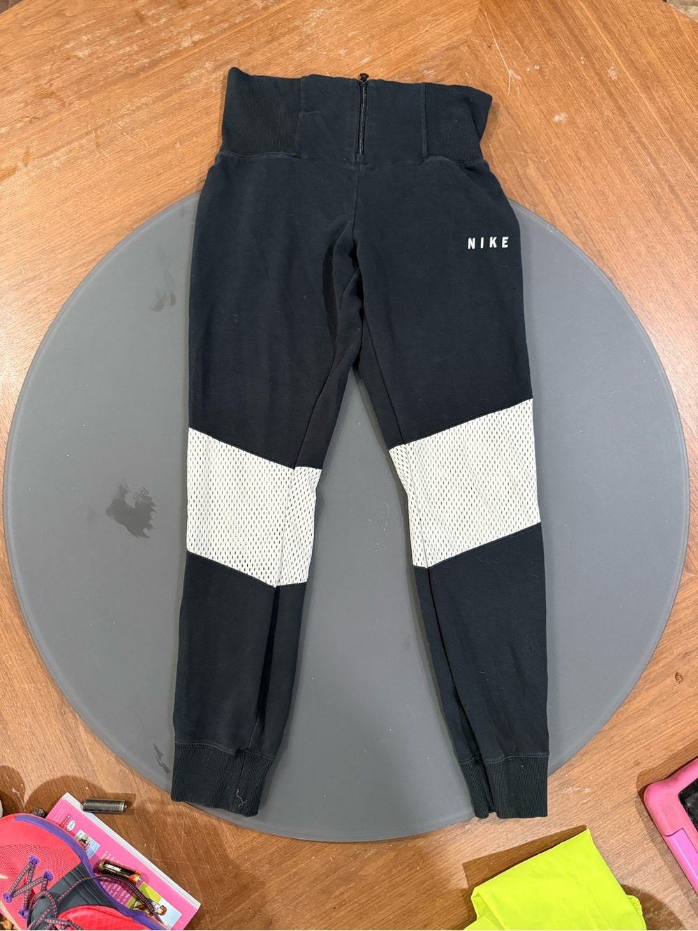 Nike Mesh Leggings Size M Black